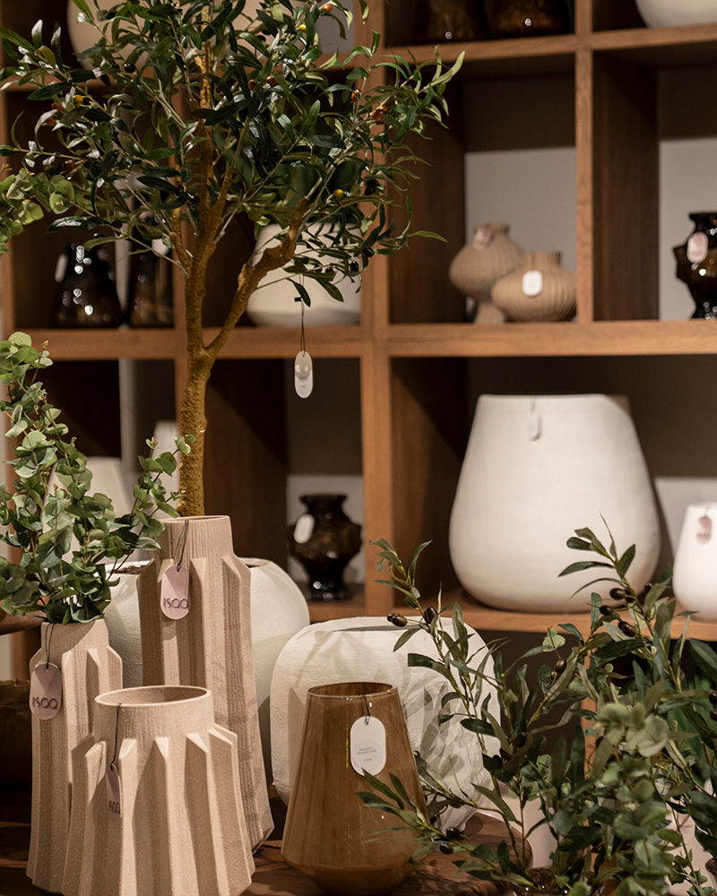 Isaa_showroom SS25_4